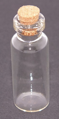 Glasfläschchen mit Korken D ca. 16 x 45mm 1Stk